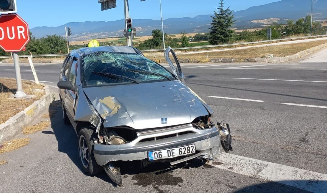 Bolu’da meydana gelen trafik kazasında, sürücüsünün direksiyon hakimiyetini kaybettiği otomobilin