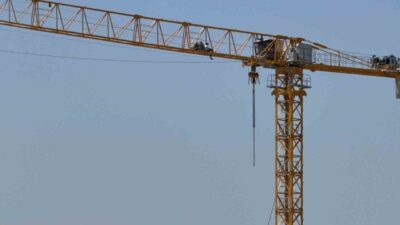 Bolu’da bir üniversitenin ilahiyat fakültesi ek bina inşaatında çalışan bir