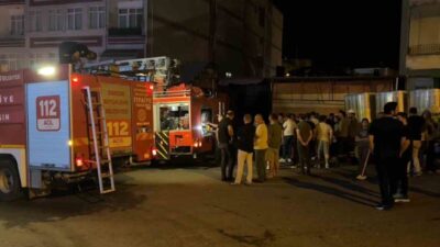Samsun’un Tekkeköy ilçesindeki bir boya deposunda meydana gelen yangın, itfaiye