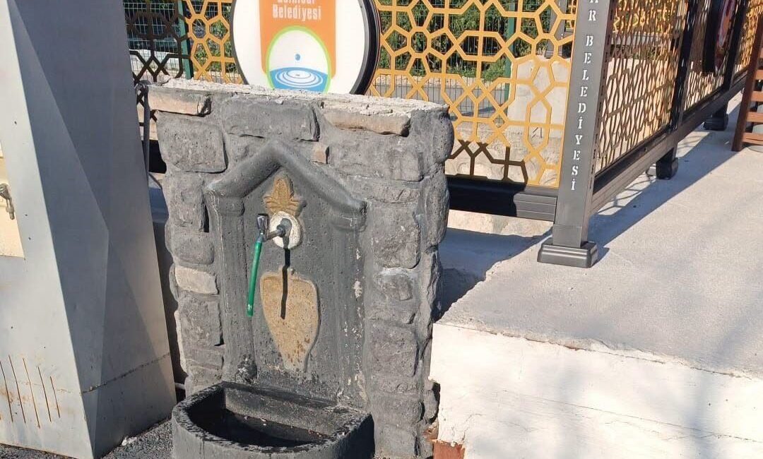 Burdur’un Gölhisar ilçesinde bulunan bir mahalle çeşmesine zarar veren bir