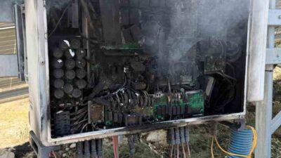Burdur’daki bir güneş enerji santralinin bulunduğu alanında meydana gelen trafoda