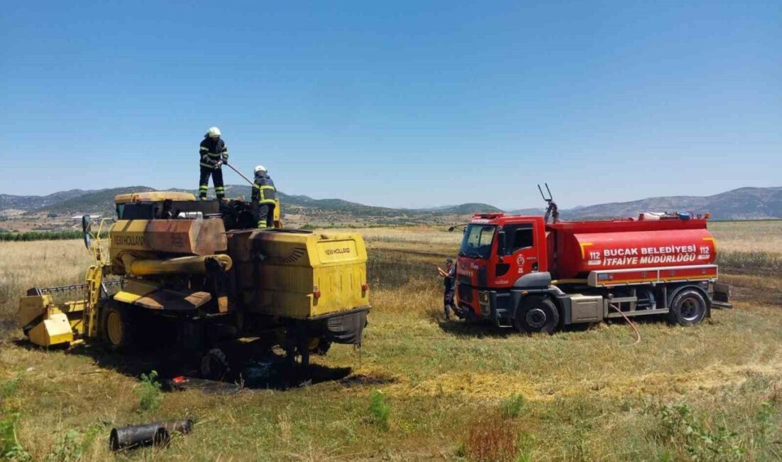 Bucak ilçesine bağlı Burdur’da bir biçerdöverin seyir halindeyken alev alması