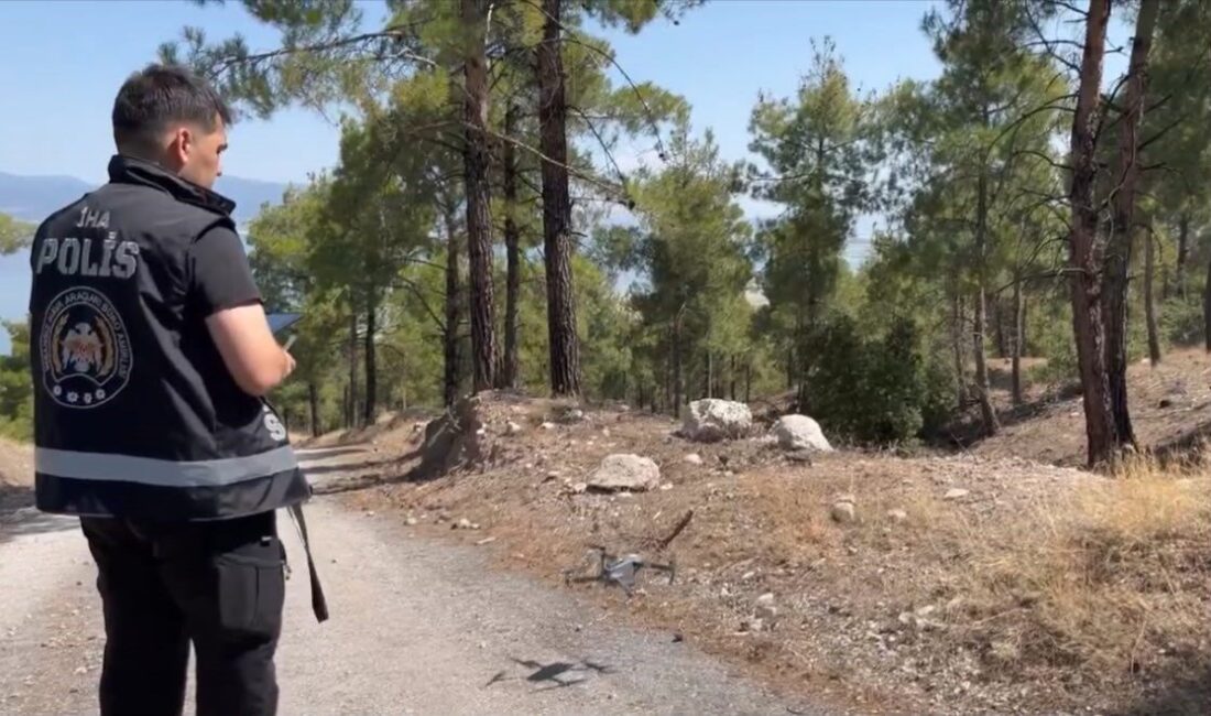 Burdur’da orman yangınlarını engelleme çalışmaları kapsamında, İl Emniyet Müdürlüğü ekipleri