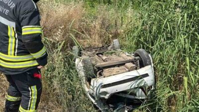 Burdur’da meydana gelen trafik kazasında, bir otomobil kanala düşerek içinde