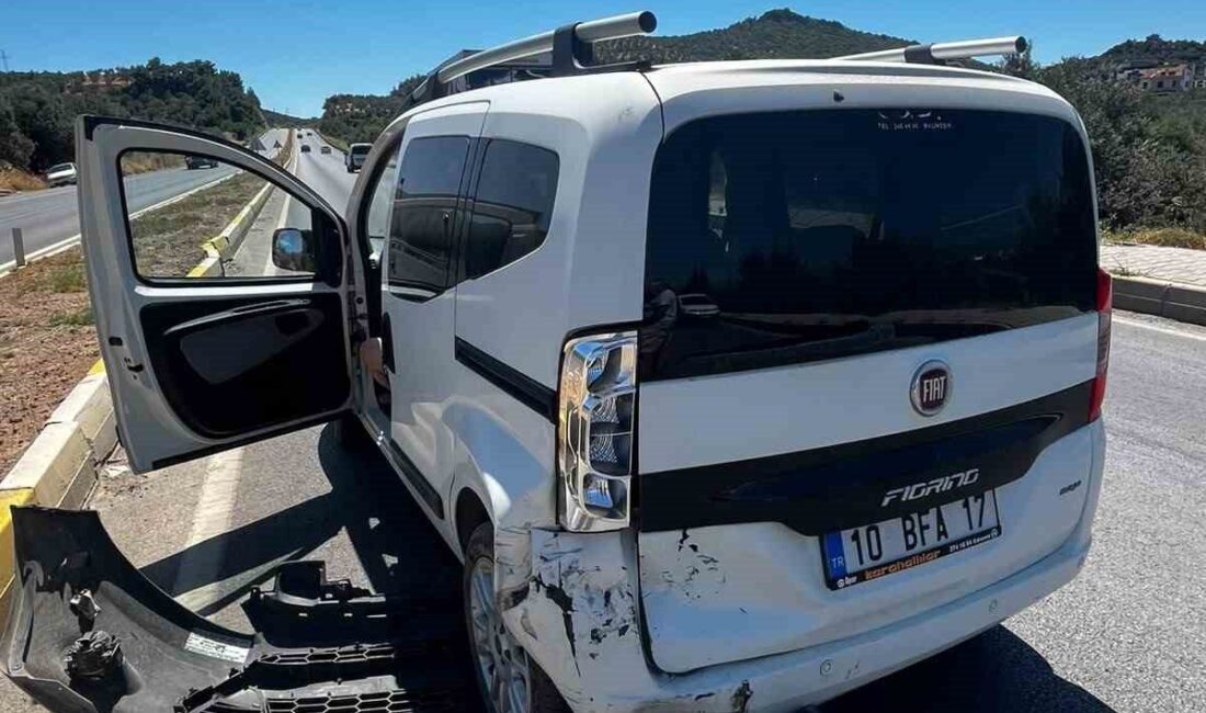 Balıkesir’in Burhaniye ilçesinde meydana gelen trafik kazası, iki otomobilin çarpışması