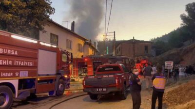 Bursa’nın İsmetiye Mahallesi’nde meydana gelen yangın faciala sonuçlandı – 30