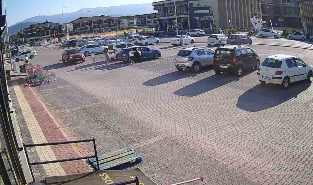 Bir çocuk, Bursa’nın İnegöl ilçesinde bir cip tarafından ağır yaralandı.