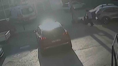 Bursa’da 112 istasyonunun yakınındaki bir direğe çöp atılması nedeniyle çıkan