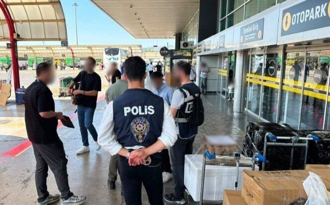 Bursa’da düzensiz göçü önlemek, göçmen kaçakçılarını yakalamak ve kamu düzenini