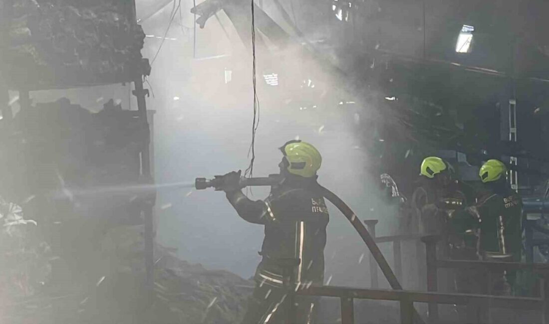 Bursa’nın Kestel ilçesinde yer alan bir fabrikada meydana gelen yangın,