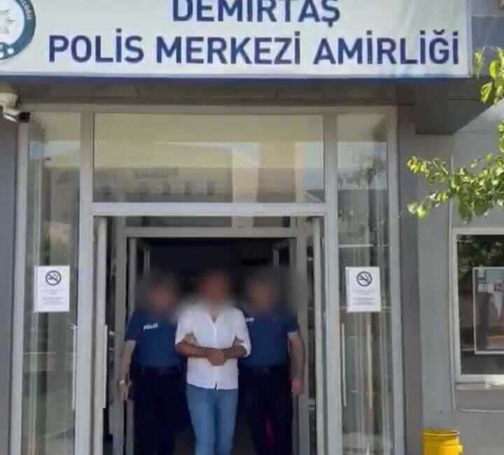 Bursa’nın Osmangazi ilçesinde kaçak durumda olan 3 mahkum, polis ekiplerinin