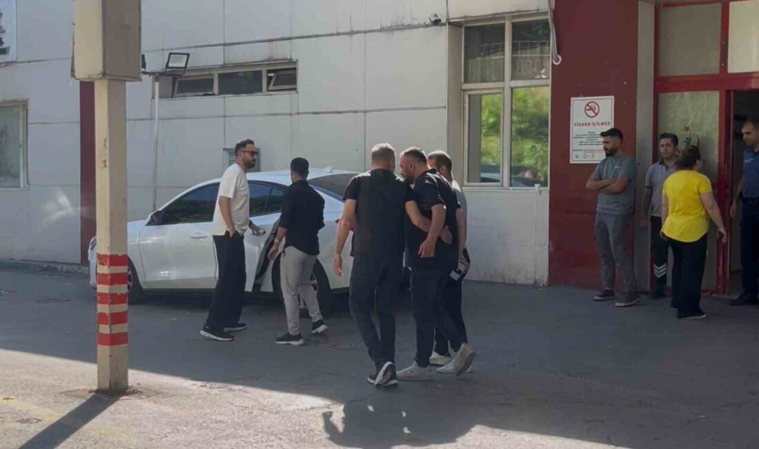 Sanatçı Haluk Levent, Ahbap Derneği’ne yönelik yapılan soruşturma kapsamında Bursa’da