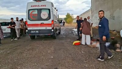 Nilüfer ilçesinde meydana gelen trafik kazasında aracın köprü duvarına çarpması