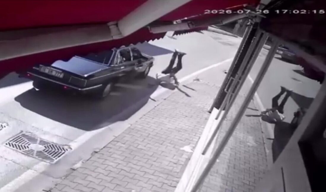 Mudanya ilçesinde, Selvilik Caddesi’nde meydana gelen bir trafik kazasında, yola