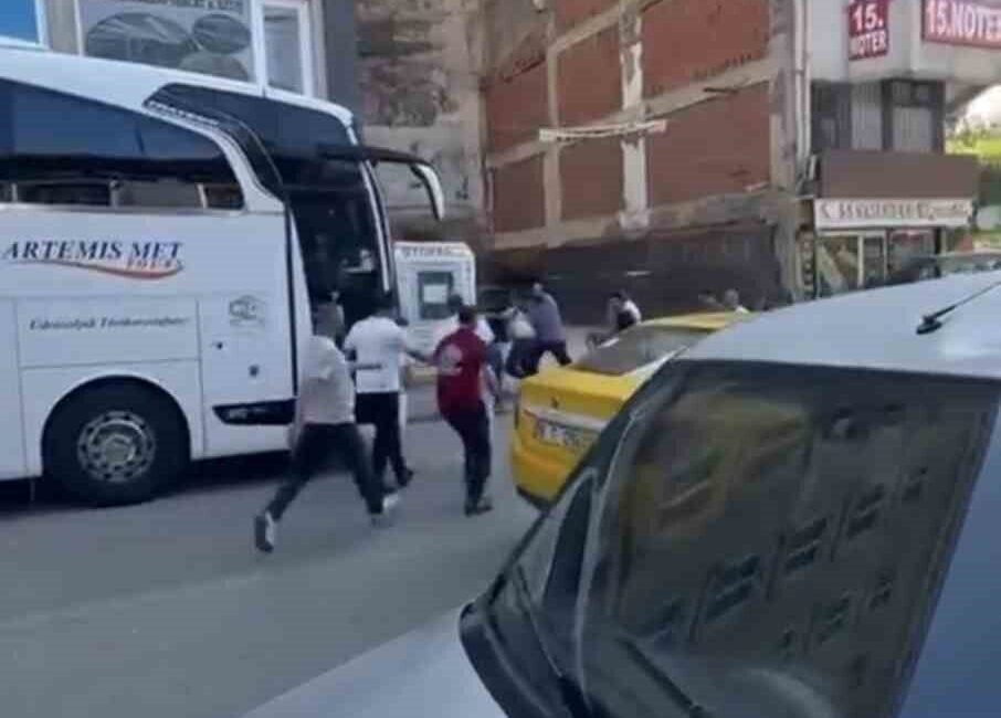 Bursa’nın Osmangazi ilçesinde bir otopark görevlisi ile bir vatandaş arasında