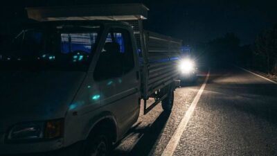 Konya’nın Karapınar ilçesinde gece saatlerinde çalınan bir kamyonet, Seydişehir yolunda