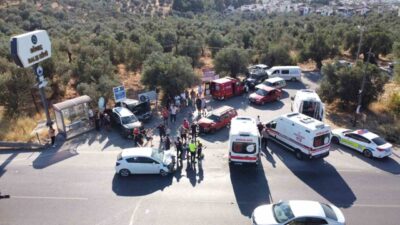 Balıkesir’in Gömeç ilçesinde E-87 karayolunda meydana gelen trafik kazasında 4