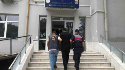 Çanakkale’de Jandarma ekipleri tarafından gerçekleştirilen geniş çaplı huzur operasyonlarında birden