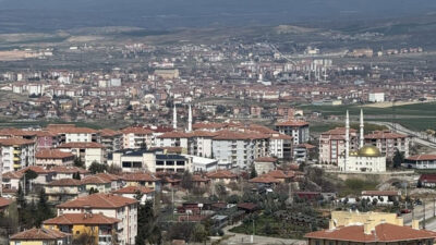 Kırşehir’in Çiçekdağı İlçe Belediyesi, geleneksel hale getirdiği toplu sünnet şöleni