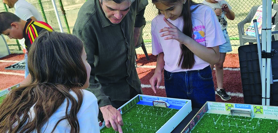 Çiçekdağı Belediyesi tarafından çocukların ve gençlerin yaz tatilini hem verimli