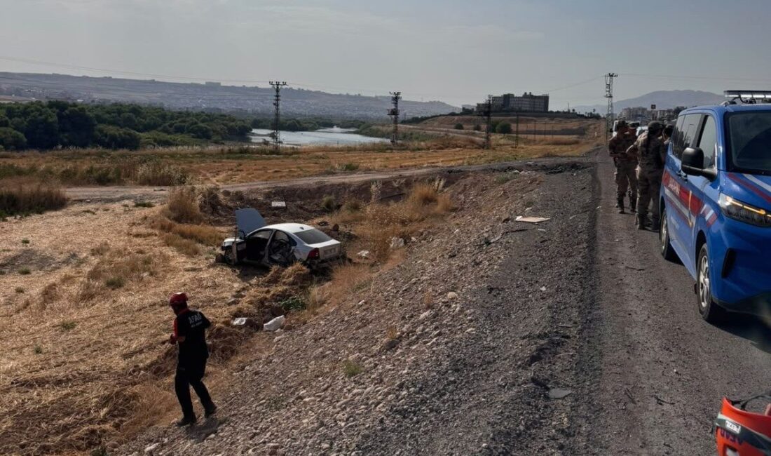 Cizre ilçesinde meydana gelen trafik kazasında, iki aracın çarpışması sonucu