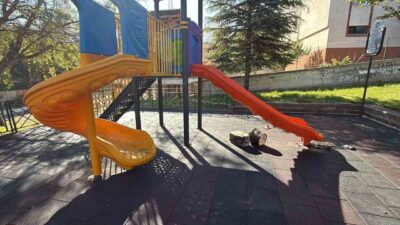 Eskişehir’de, Emek Mahallesi Yanartaş Sokak’ta bulunan bir çocuk parkına kimliği