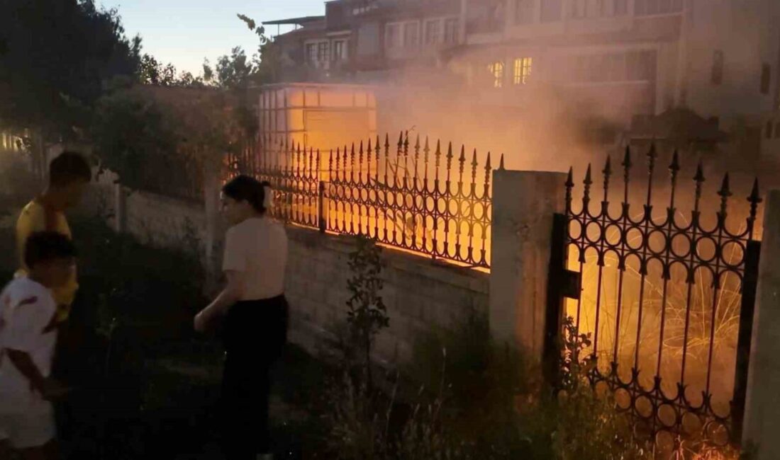 Aksaray ilinde bir kreşin bahçesinde meydana gelen yangın, çevredeki evlerin