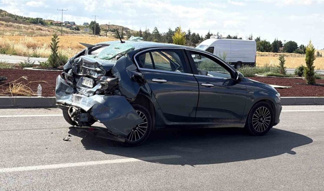 Çorum’da meydana gelen bir trafik kazasında, bir tır ile bir