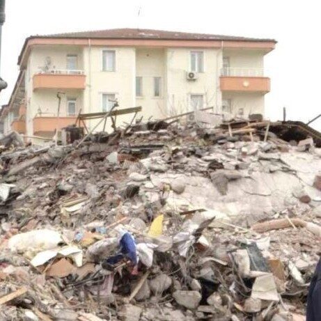 Malatya’da, Kahramanmaraş merkezli 6 Şubat depremlerinin ikinci sarsıntısında yıkılan Dağdeviren