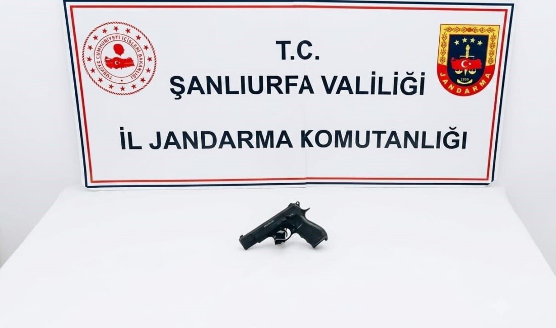 Birecik ilçesinde düzenlenen bir düğünde havaya ateş açılması sonucu bahçede
