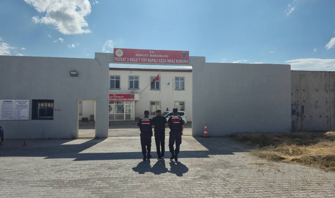 Yozgat İl Jandarma Komutanlığı ekipleri, il genelinde aranan şahısların yakalanmasına
