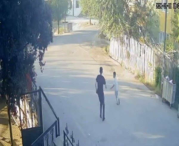 Malatya’nın Battalgazi ilçesinde meydana gelen 5 büyüklüğündeki deprem anında, evlerinin