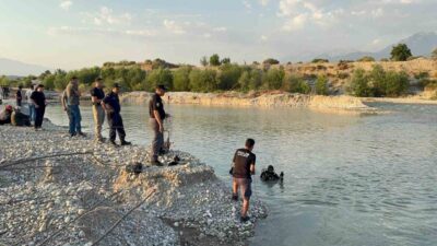 Muğla’nın Seydikemer ilçesinde yüzme amacıyla girdiği derede kaybolan ve Özbekistan