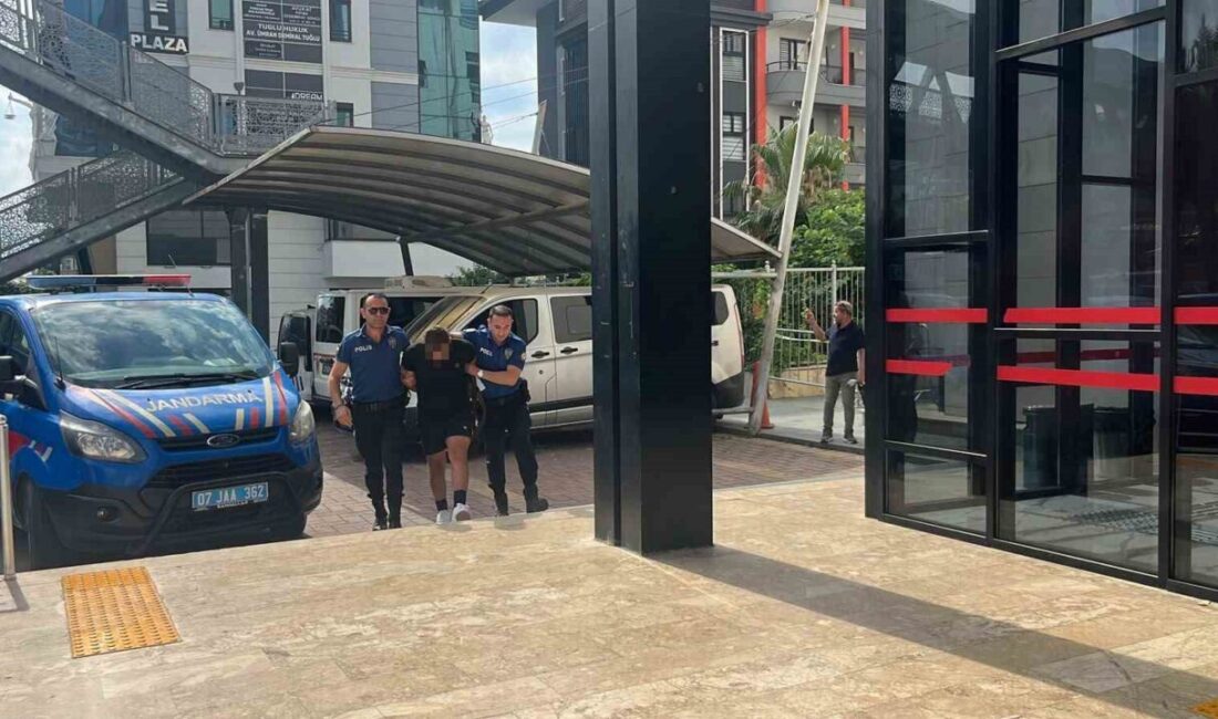 Yabancı bir vatandaş, Alanya ilçesinde komşusuyla yaşadığı bir tartışma esnasında
