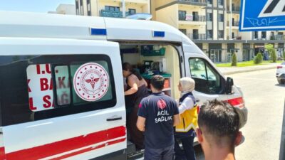 Adıyaman’da, sürücüsü kontrolünü kaybettiği motosikletin devrilmesi sonucu 2 kişi yaralandı.