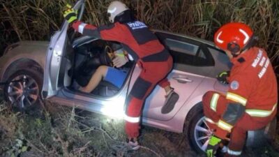 Muğla’nın Dalaman ilçesinde meydana gelen trafik kazasında, bir sürücü direksiyon