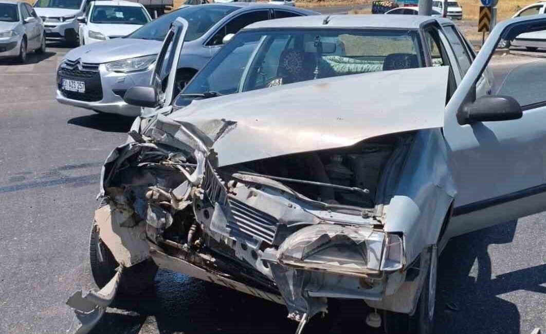 Çınar ilçesinde meydana gelen trafik kazasında, bir kişi yaralandı. Kazada,