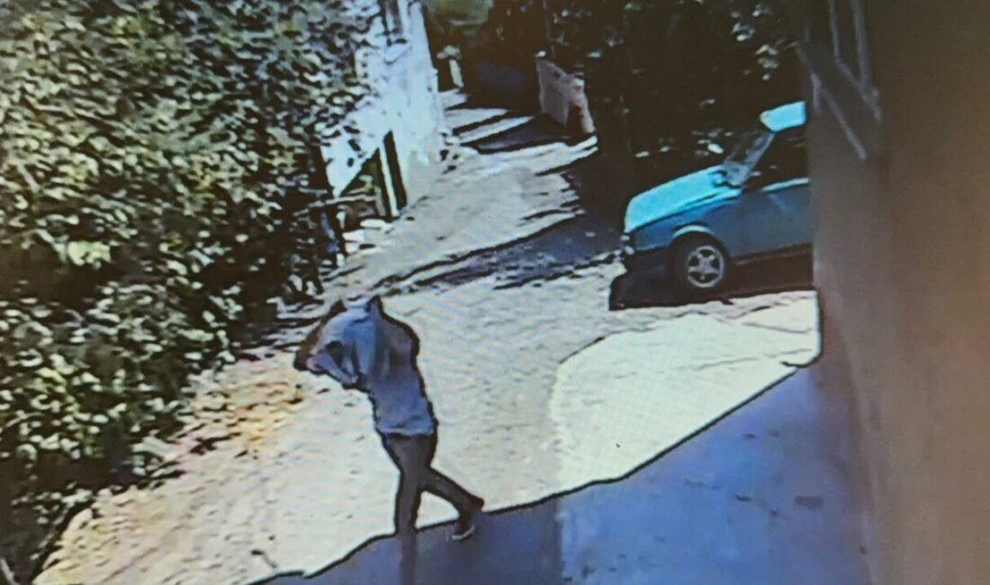 Karabük’te polis ekipleri, Yeşil Mahalle Taşkent Caddesi’nde devriye görevi yaparken