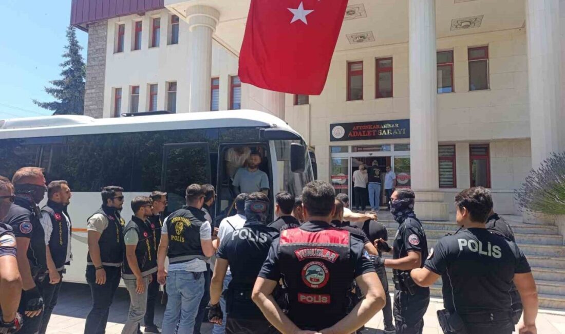 Afyonkarahisar’da bir minibüs durağı başkanının öldürüldüğü trajik olayla ilgili 18