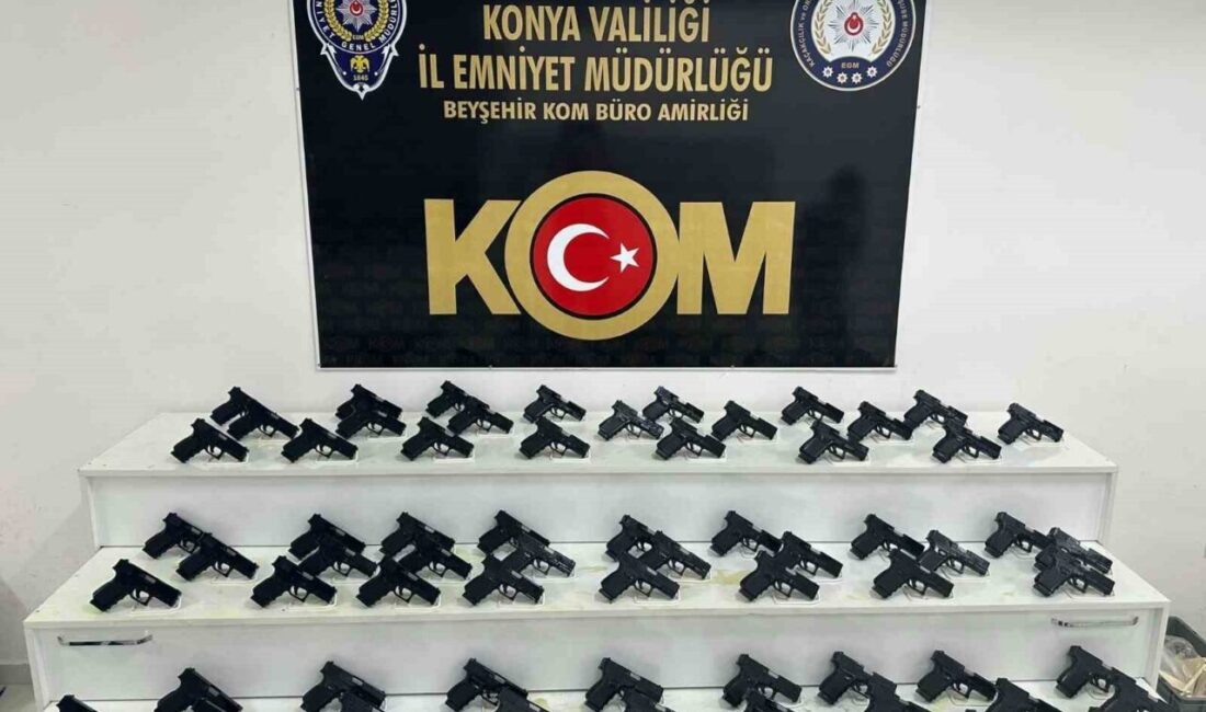 Konya’nın Beyşehir ilçesinde bir araçta tabanca sevkiyatı yapılacağı bilgisine ulaşan