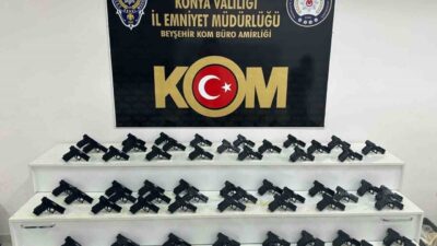 Konya’nın Beyşehir ilçesinde bir araçta tabanca sevkiyatı yapılacağı bilgisine ulaşan
