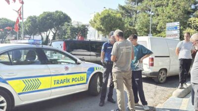 Muğla’nın Menteşe ilçesinde meydana gelen trafik kazasında bir otomobil ile