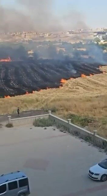 Elazığ’da çıkan yangınlar 19 farklı noktada kontrol altına alınarak söndürüldü.