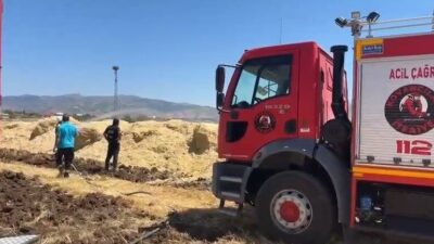 Elazığ, Kovancılar ilçesi Muratbağı köyünde meydana gelen saman yangını, itfaiye