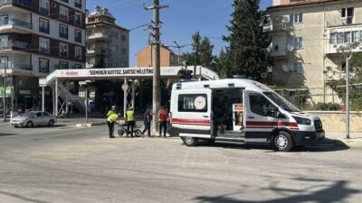 Burdur’da meydana gelen bir trafik kazasında motosiklet ile elektrikli bisiklet