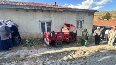 Yozgat’ın Aydıncık ilçesinde meydana gelen bir kazada, bir elektrikli motosiklet