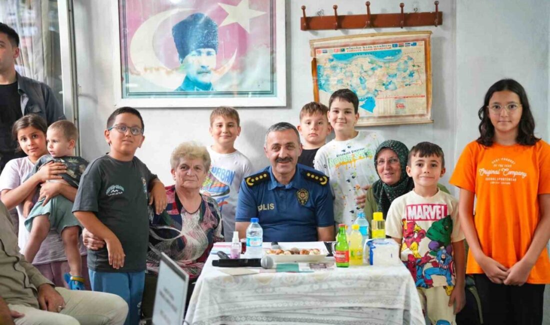 Tekirdağ İl Emniyet Müdürlüğü, vatandaşlarla buluşmaya devam ediyor. İl Emniyet