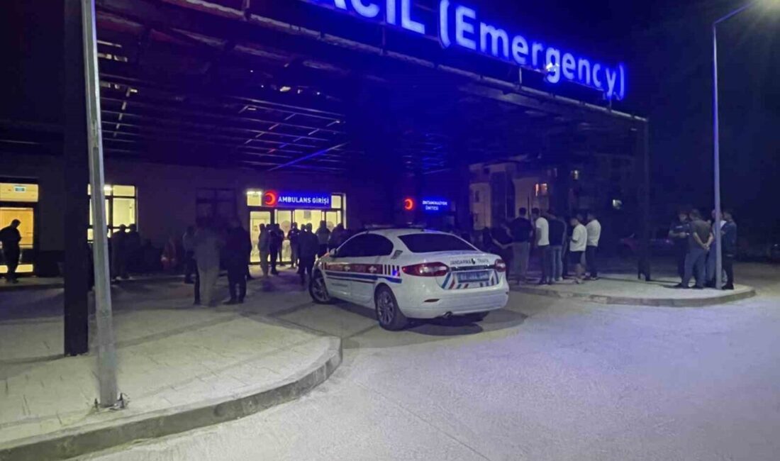Afyonkarahisar’da bir düğün salonunda meydana gelen olayda, husumetli akrabalar arasında
