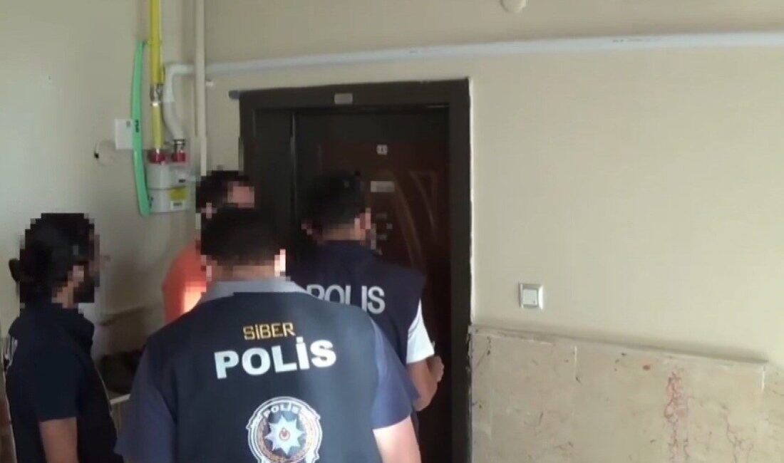 Erzincan İl Emniyet Müdürlüğü Siber Suçlarla Mücadele Şube Müdürlüğü ekipleri,