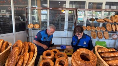 Erzincan Belediyesi Zabıta Müdürlüğü ekipleri, kent genelinde ekmek fırınları ve